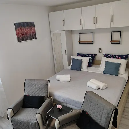 Appartamento With Garage Zara