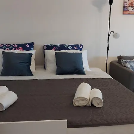 Appartamento With Garage Zara